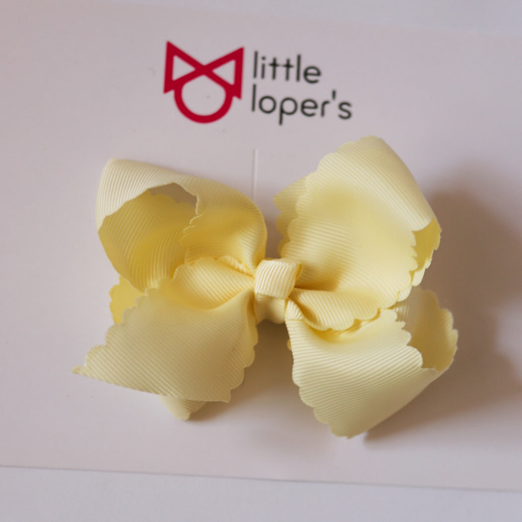 New 4 Inch Scalloped Ribbon Bows