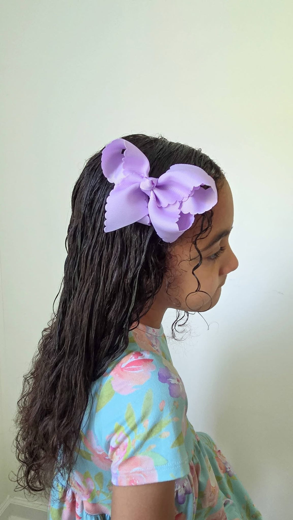 New 4 Inch Scalloped Ribbon Bows