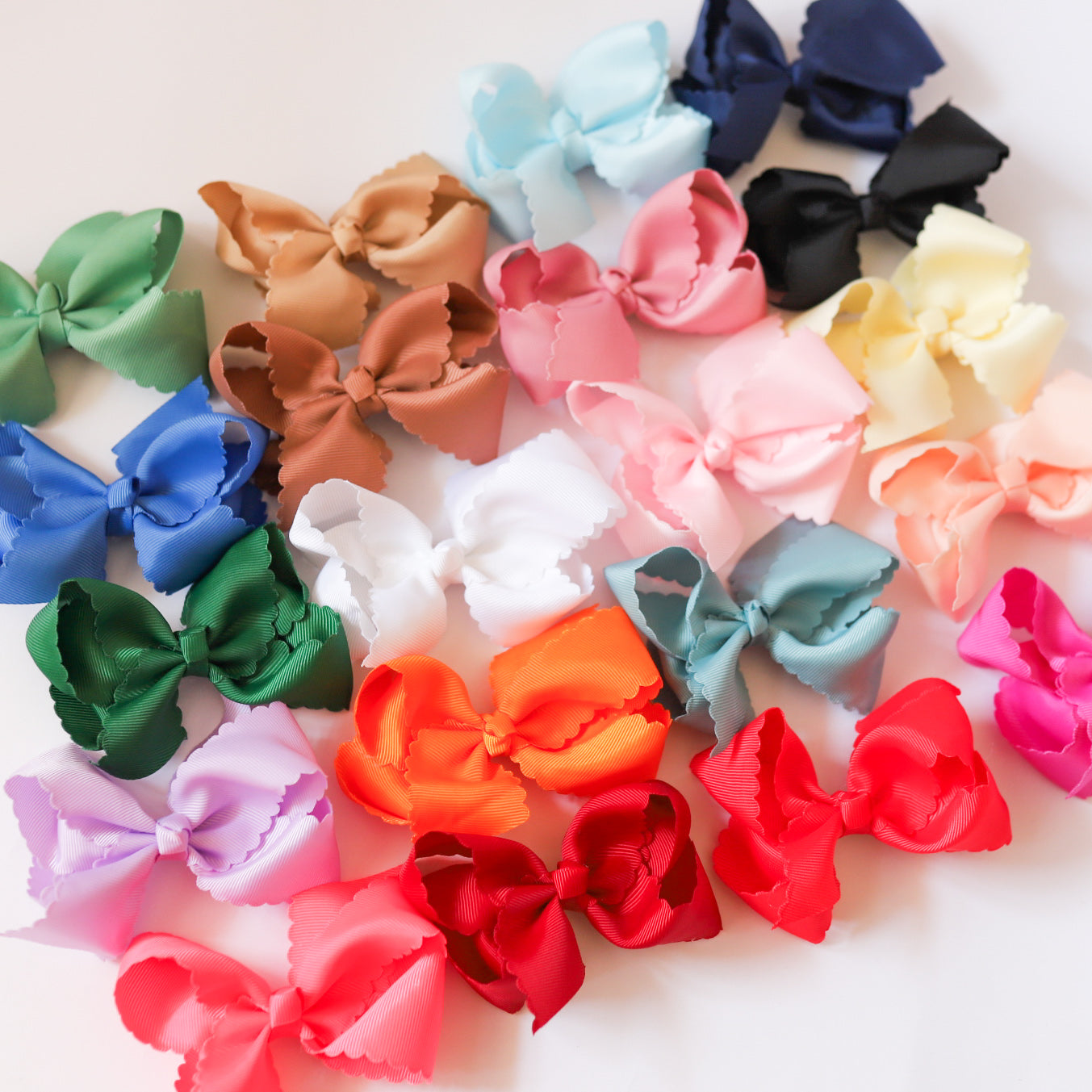 New 4 Inch Scalloped Ribbon Bows